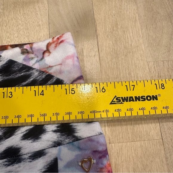 Thalia Sodi Animal and Floral Quilt Print Skirt knee Length Pencil Size Medium - Picture 8 of 11